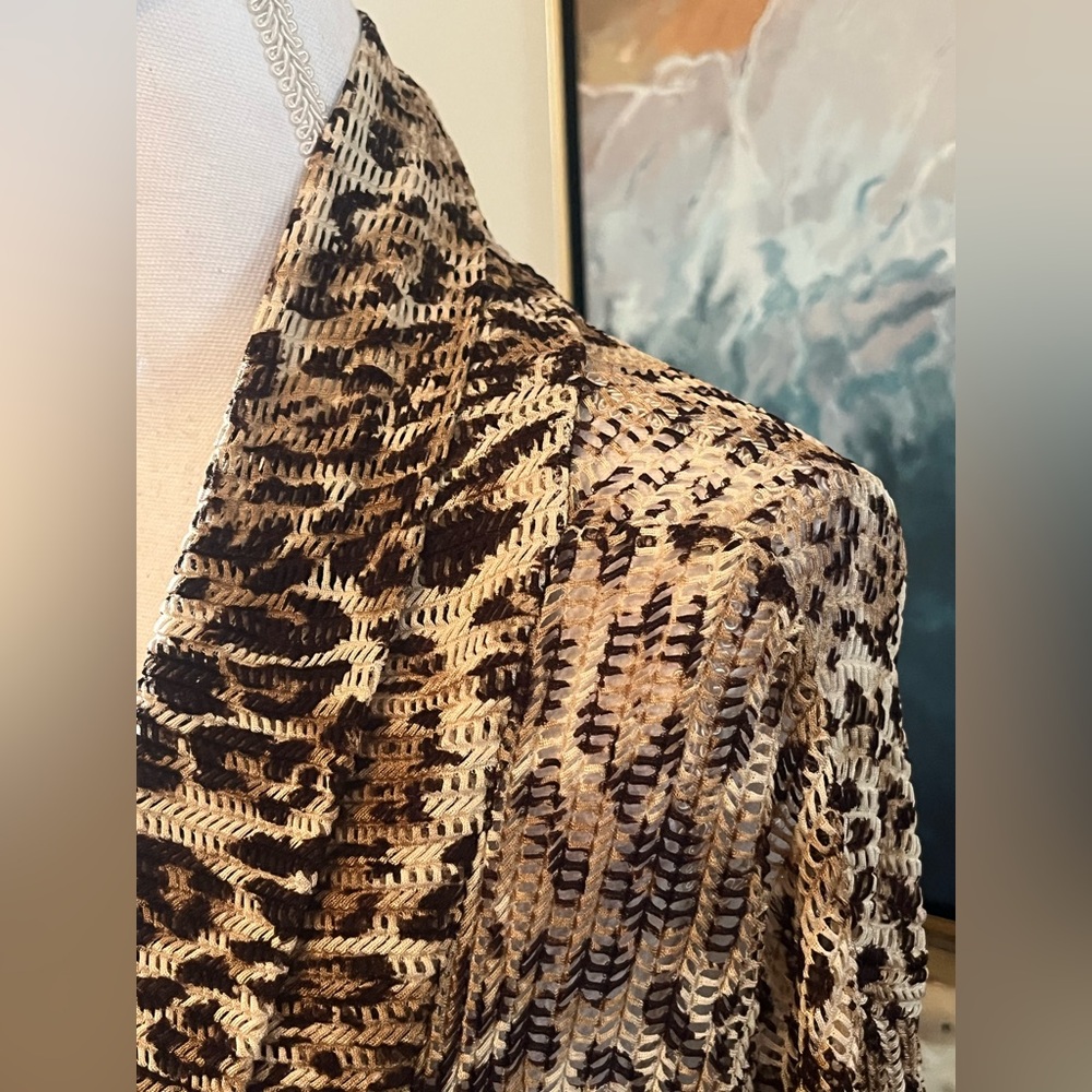 🖤 Chico’s Travelers Animal Print Open Front Cardigan Size 2 Large (L 12) 🐆 - Picture 3 of 9